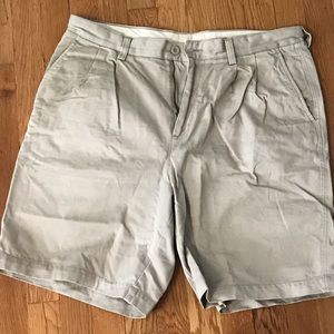 Men’s Shorts- Gap Relaxed Fit